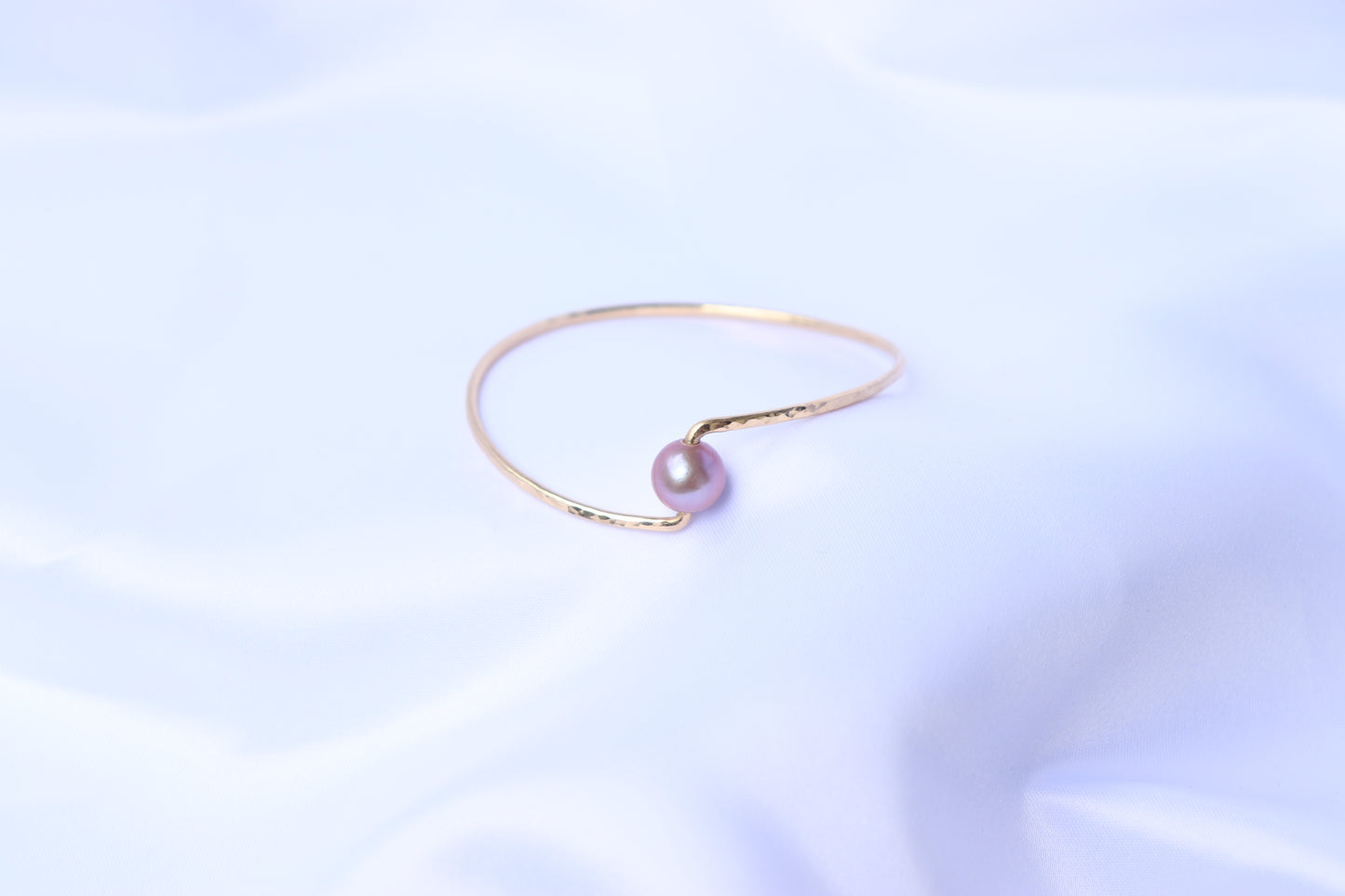 Pink Edison Pearl Swirl Bangle