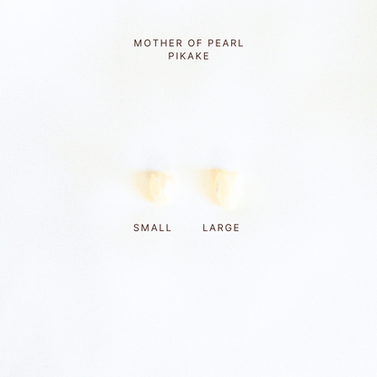 Comparison of mother of pearl pikake flower bead sizes in small and large