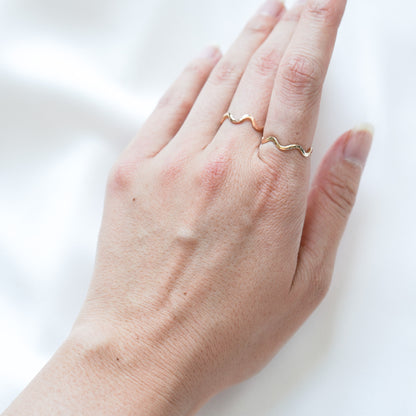 Wavy Ring