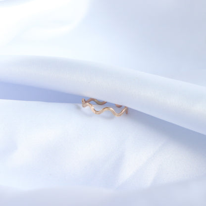 Wavy Ring