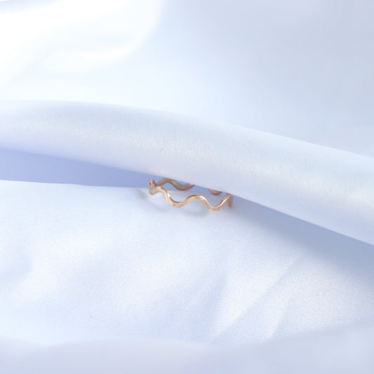 Wavy Ring