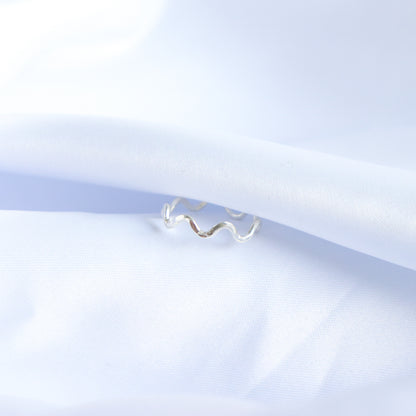 Wavy Ring