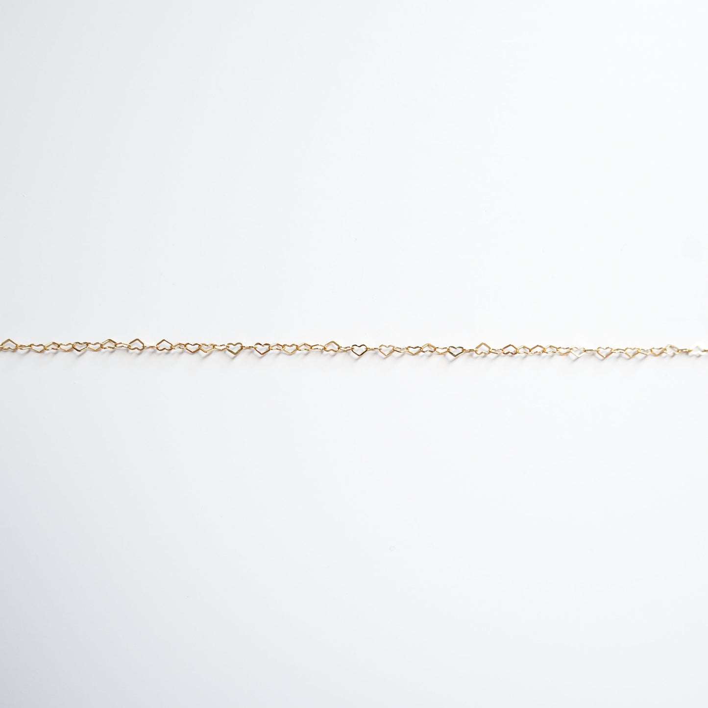 Dainty Heart Chain Gold