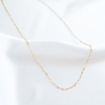 Dainty Heart Chain Gold