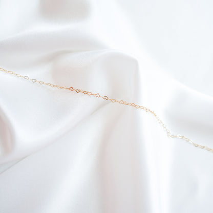 Dainty Heart Chain Gold